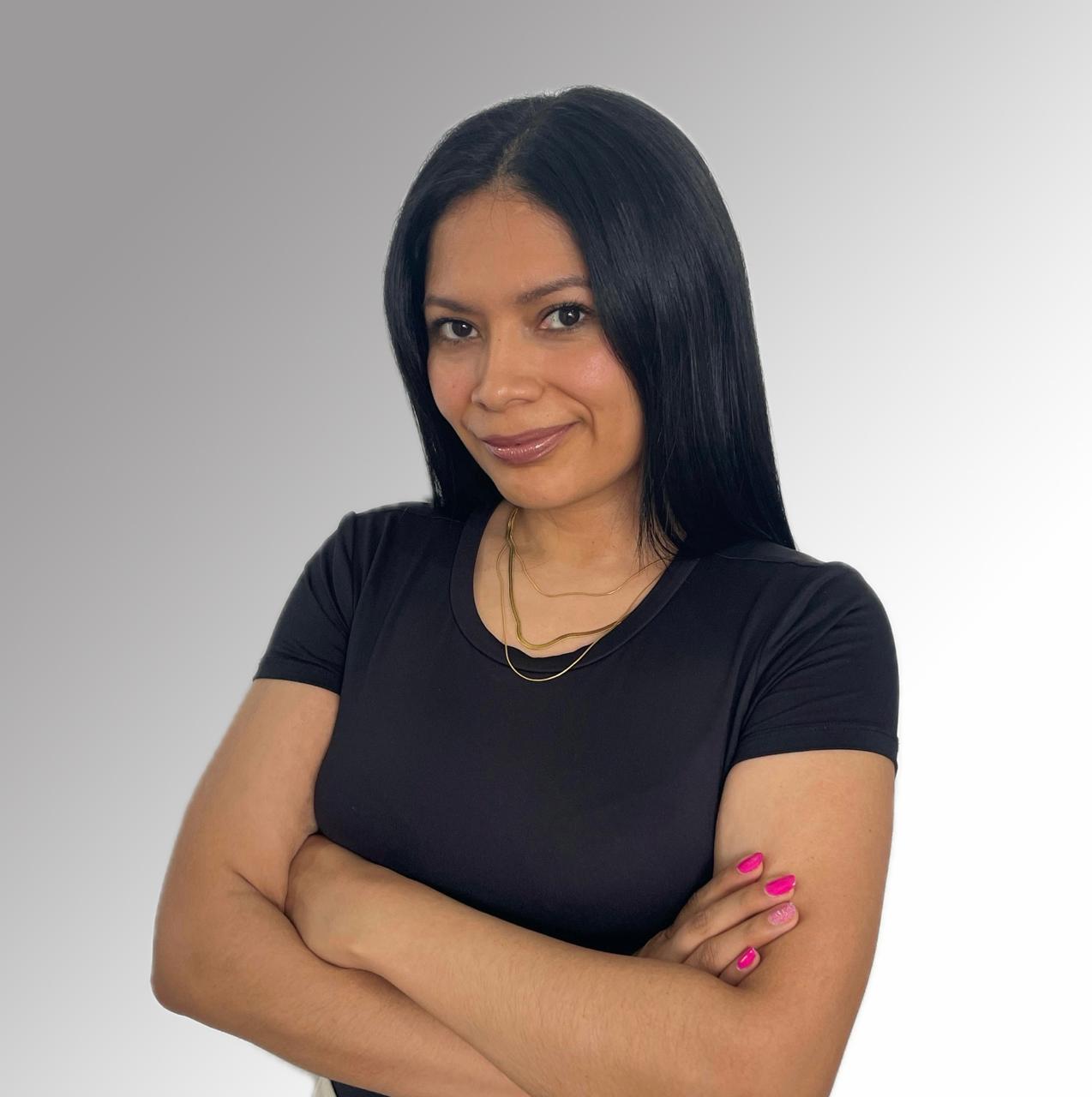 Profile picture of Samantha Tepec for the about section.
